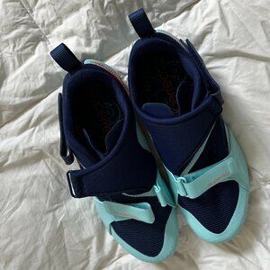 listing-status-banner